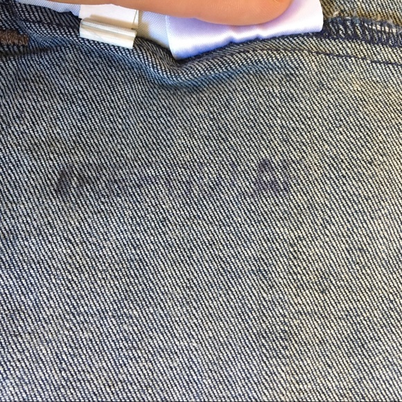 Levi’s Jean Jacket - Picture 7 of 10